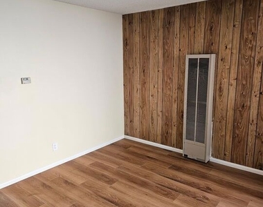 1855 S Victoria Avenue - Photo Thumbnail 21