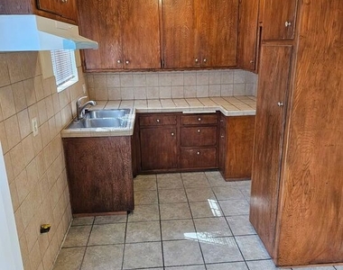 1855 S Victoria Avenue - Photo Thumbnail 23