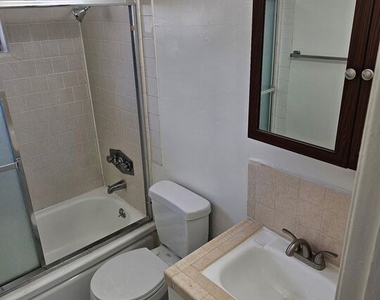 1855 S Victoria Avenue - Photo Thumbnail 14