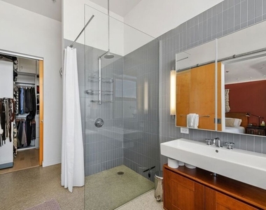 4080 Glencoe Avenue - Photo Thumbnail 16