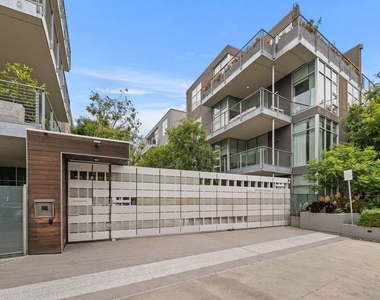 4080 Glencoe Avenue - Photo Thumbnail 32