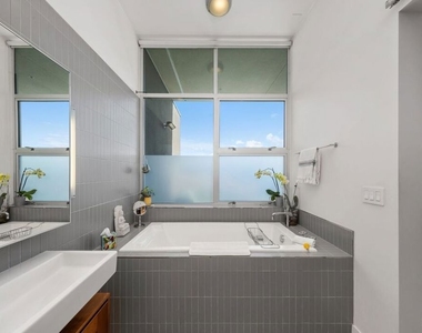 4080 Glencoe Avenue - Photo Thumbnail 19