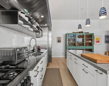 4080 Glencoe Avenue - Photo Thumbnail 9