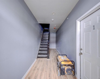 93 S Lander Street - Photo Thumbnail 4