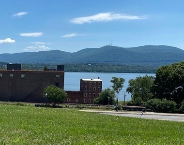 93 S Lander Street - Photo Thumbnail 1
