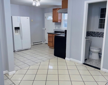 87 Ellis Avenue - Photo Thumbnail 12