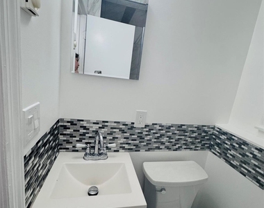 87 Ellis Avenue - Photo Thumbnail 1