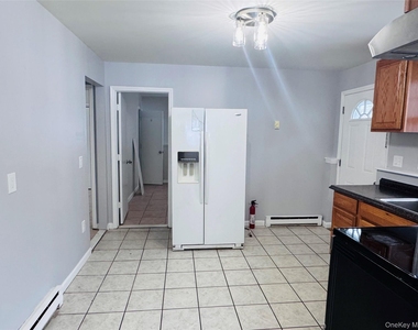 87 Ellis Avenue - Photo Thumbnail 7