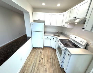 315 Main Street - Photo Thumbnail 5