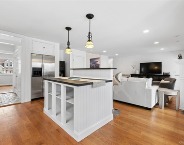 10 Foxboro Road - Photo Thumbnail 13