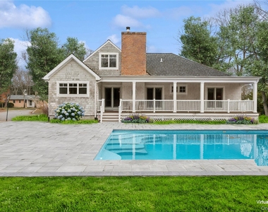 10 Foxboro Road - Photo Thumbnail 4
