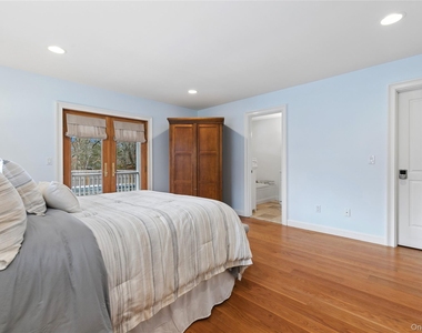 10 Foxboro Road - Photo Thumbnail 24