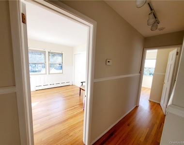 215 Harriman Road - Photo Thumbnail 8