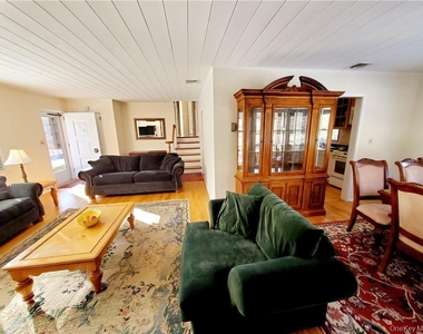 215 Harriman Road - Photo Thumbnail 3