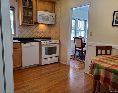215 Harriman Road - Photo Thumbnail 6
