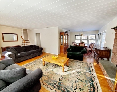 215 Harriman Road - Photo Thumbnail 2