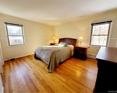 215 Harriman Road - Photo Thumbnail 13