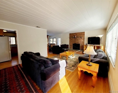 215 Harriman Road - Photo Thumbnail 1