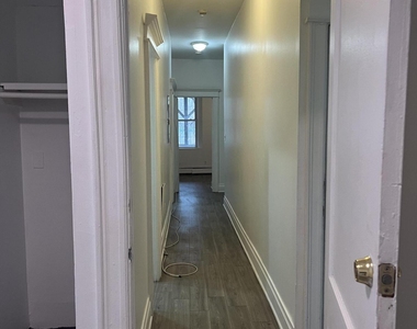 9 Saint Joseph's Terrace - Photo Thumbnail 12
