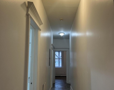 9 Saint Joseph's Terrace - Photo Thumbnail 9