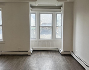 9 Saint Joseph's Terrace - Photo Thumbnail 4