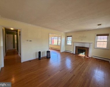 540 Bellview Ave - Photo Thumbnail 8