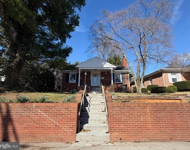 540 Bellview Ave - Photo Thumbnail 1