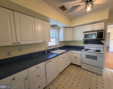 540 Bellview Ave - Photo Thumbnail 12