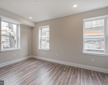 1072 N Front Street - Photo Thumbnail 17