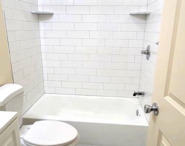 1219 W Silver Street - Photo Thumbnail 10