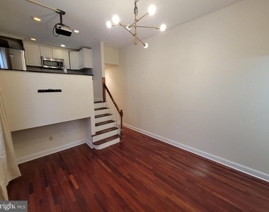 1828 Green Street - Photo Thumbnail 2