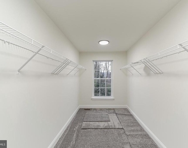 274 Oak Avenue - Photo Thumbnail 18