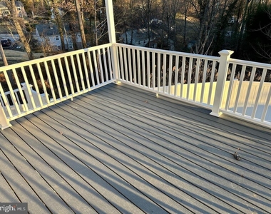 274 Oak Avenue - Photo Thumbnail 25