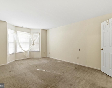 3403 Waltham Court - Photo Thumbnail 16