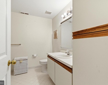 3403 Waltham Court - Photo Thumbnail 18