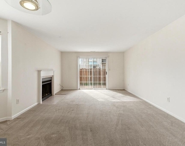 3403 Waltham Court - Photo Thumbnail 5