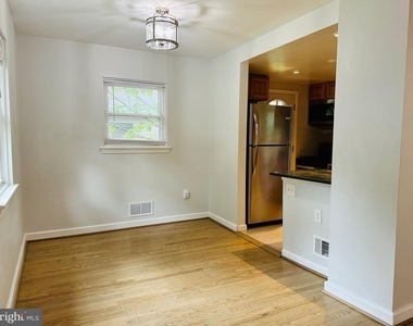 2500 Lake Avenue - Photo Thumbnail 10