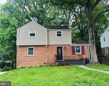 2500 Lake Avenue - Photo Thumbnail 1