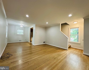 2500 Lake Avenue - Photo Thumbnail 4