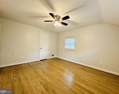 2500 Lake Avenue - Photo Thumbnail 14