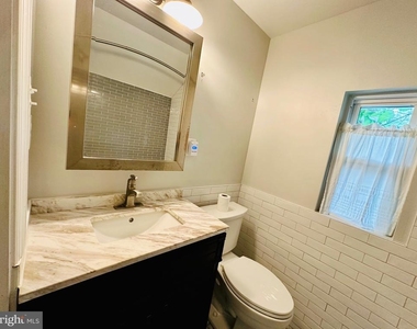 2500 Lake Avenue - Photo Thumbnail 12