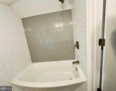 2500 Lake Avenue - Photo Thumbnail 11