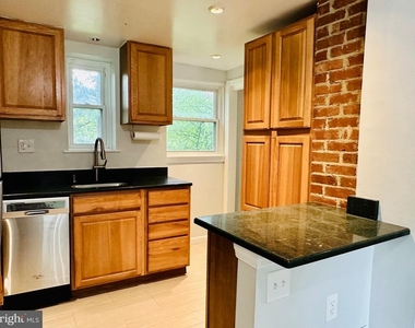 2500 Lake Avenue - Photo Thumbnail 8
