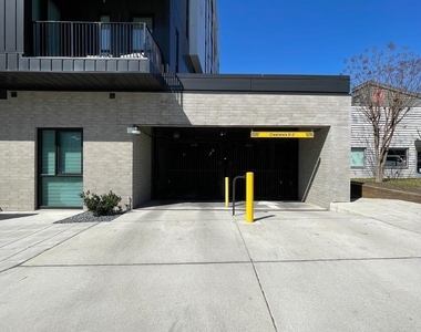 522 S Harrington Street - Photo Thumbnail 16