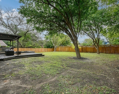 1807 Krizan Ave - Photo Thumbnail 32