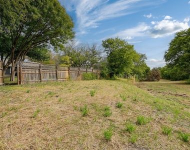 1807 Krizan Ave - Photo Thumbnail 35