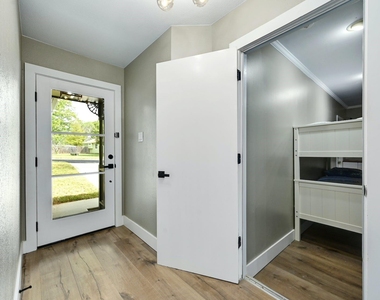 1807 Krizan Ave - Photo Thumbnail 21