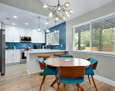 1807 Krizan Ave - Photo Thumbnail 6