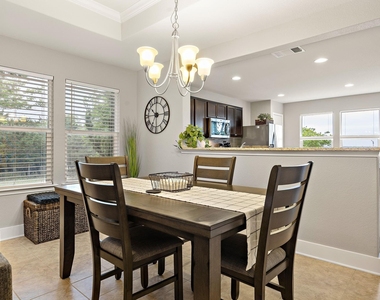 128 Alamosa Creek Ln - Photo Thumbnail 6