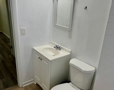 8903 Hipps Road - Photo Thumbnail 10